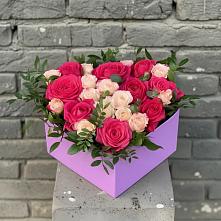 Цветочная композиция из Розы в коробке в Саратовской