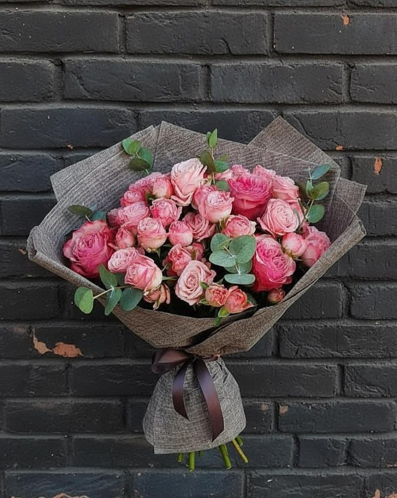 Букет цветов из: Розы в Саратовской