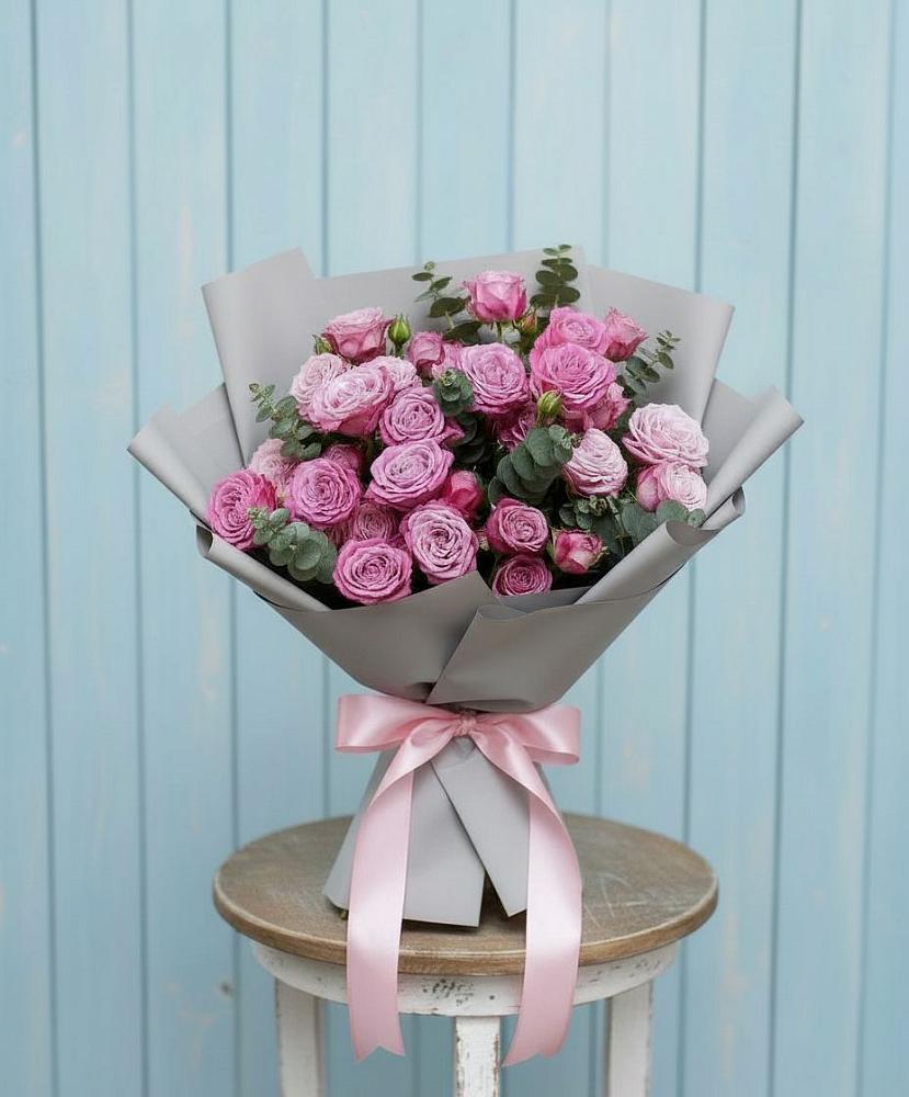 Букет цветов из: Розы в Саратовской