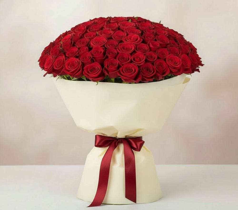 Букет 101 Красная роза Милано в Саратовской