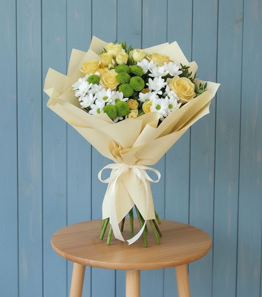 Букет цветов из: Хризантемы и Розы в Саратовской