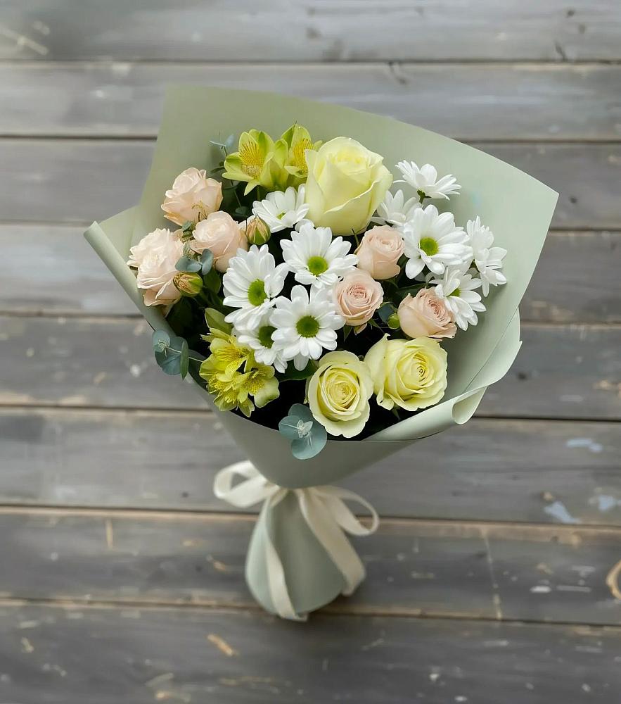 Букет цветов из: Альстромерии, Розы и Хризантемы в Саратовской