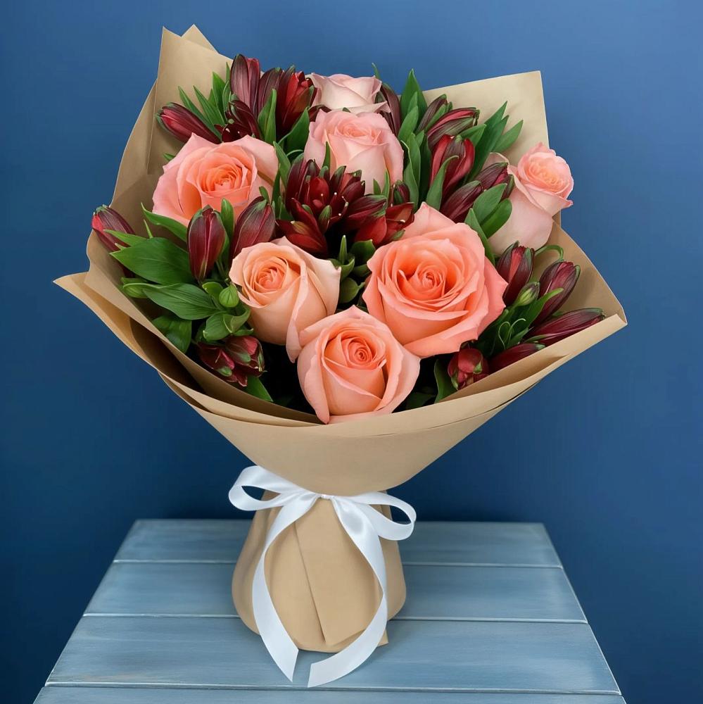 Букет цветов из: Розы и Альстромерии в Саратовской