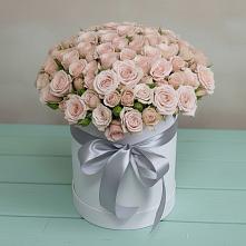 Цветочная композиция из Розы в шляпной коробке в Саратовской