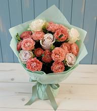 Букет цветов из:  Розы в Саратовской