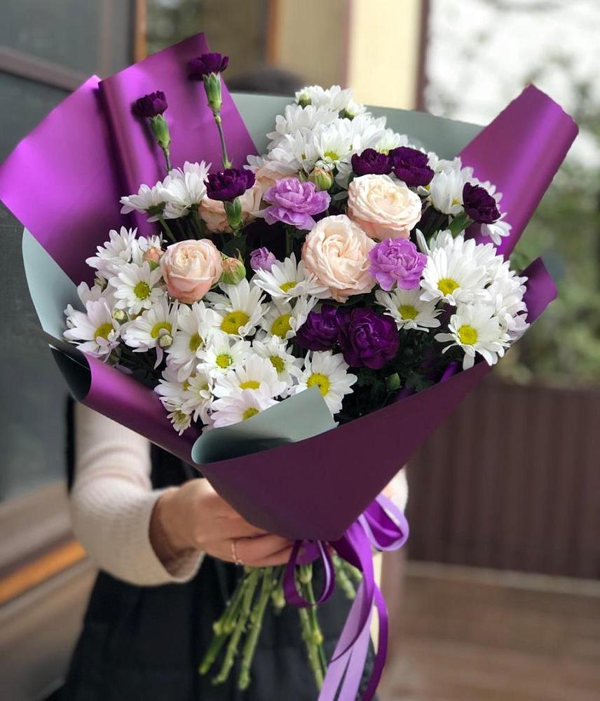 Букет цветов из: Хризантемы, Гвоздики и Розы в Саратовской