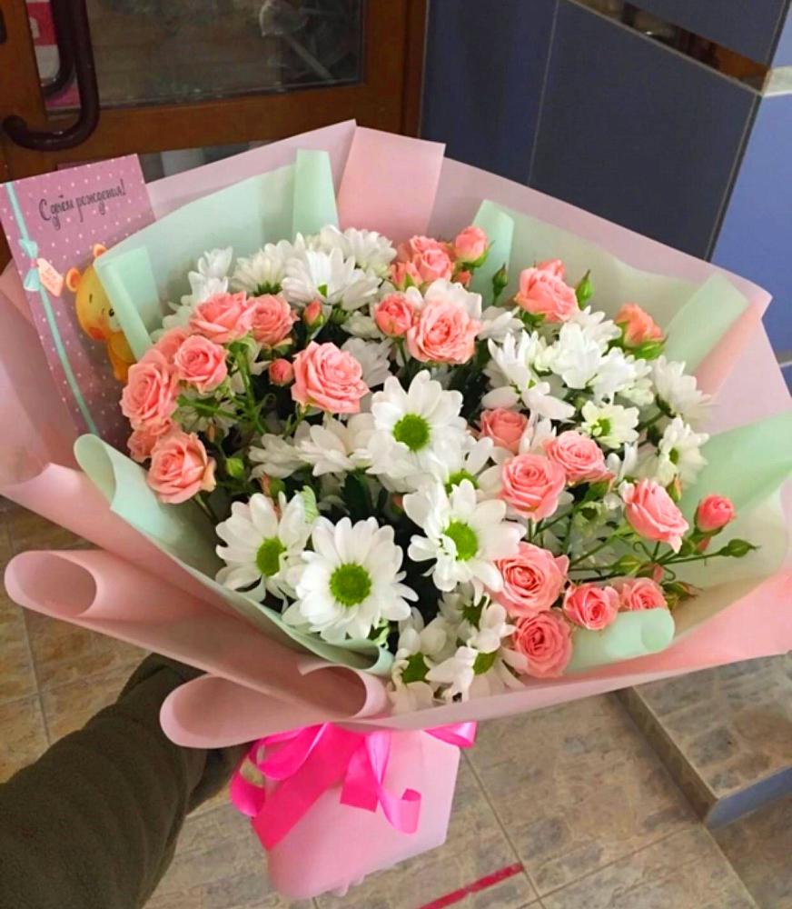 Букет цветов из: Розы и Хризантемы в Саратовской