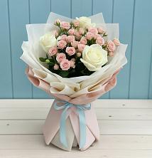 Букет цветов из:  Розы в Саратовской