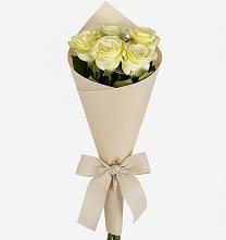Букет цветов из:  Розы в Саратовской