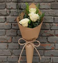 Букет цветов из:  Розы в Саратовской