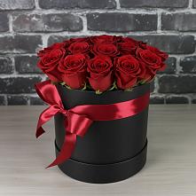 Цветочная композиция из Розы в шляпной коробке в Саратовской