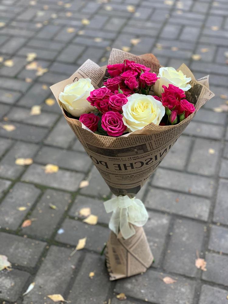 Букет цветов из: Розы в Саратовской