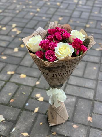 Букет цветов из: Розы в Саратовской