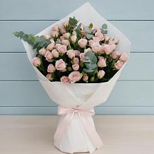 Букет цветов из:  Розы в Саратовской