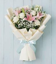 Букет цветов из:  Лилии в Саратовской